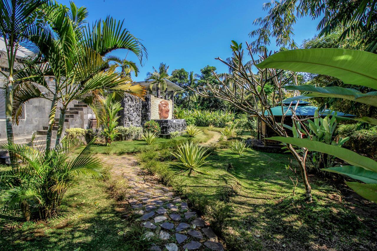 Le Mirage Villa Santai Lovina Buitenkant foto
