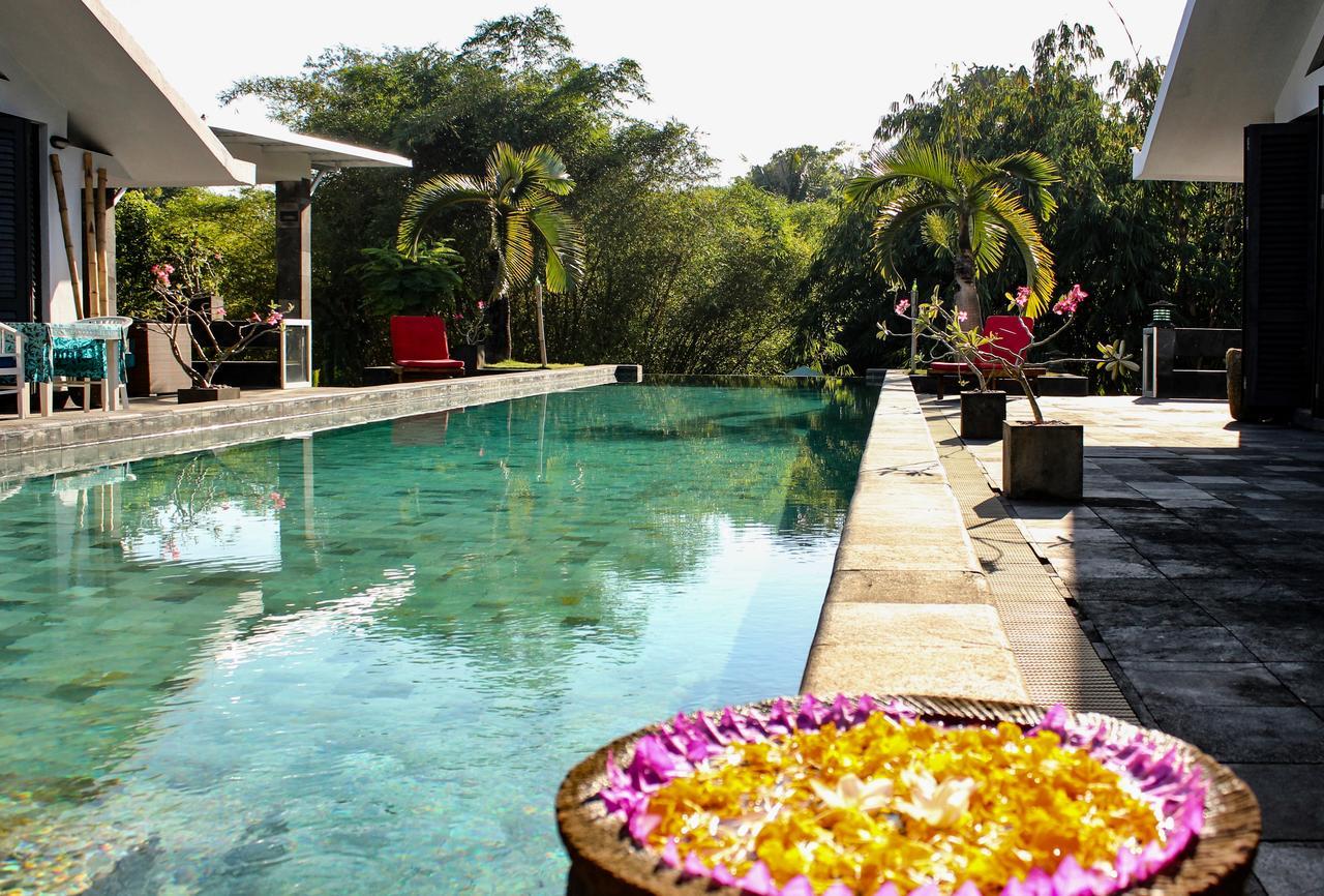 Le Mirage Villa Santai Lovina Buitenkant foto